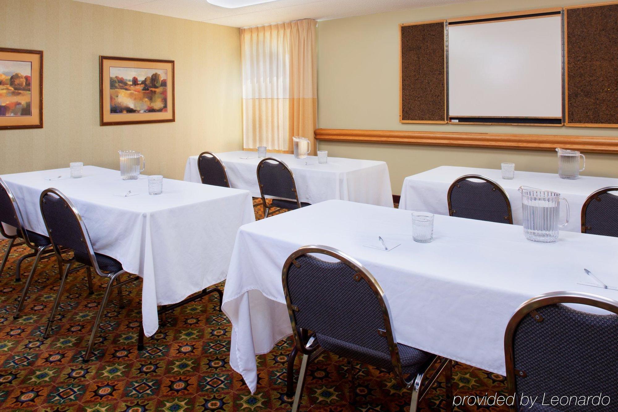 Quality Inn Florissant-St Louis Udogodnienia zdjęcie